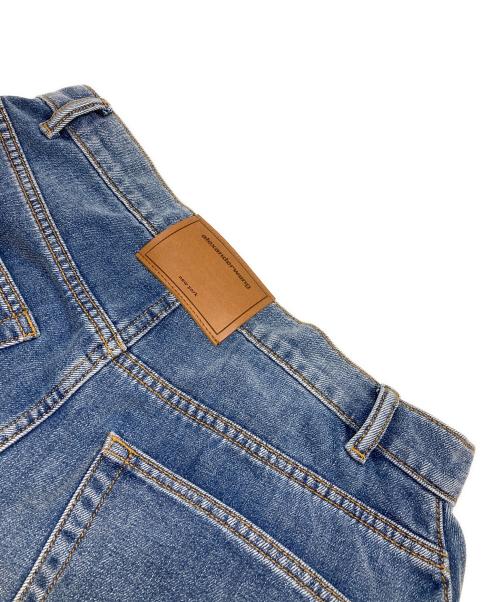 ALEXANDER WANG（アレキサンダー・ワン）ALEXANDER WANG (アレキサンダー・ワン) OVERSIZED ROUNDED LOW RISE JEAN BRUSHED DENIM ブルー サイズ:25の古着・服飾アイテム