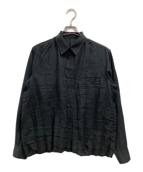 ISSEY MIYAKE（イッセイミヤケ）ISSEY MIYAKE (イッセイミヤケ) ープリーツ フロントポケットロングスリーブシャツ ブラック サイズ:Mの古着・服飾アイテム