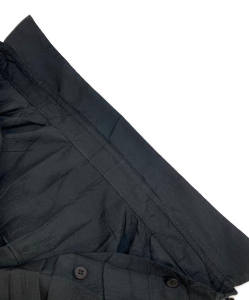 ISSEY MIYAKE（イッセイミヤケ）ISSEY MIYAKE (イッセイミヤケ) ープリーツ フロントポケットロングスリーブシャツ ブラック サイズ:Mの古着・服飾アイテム