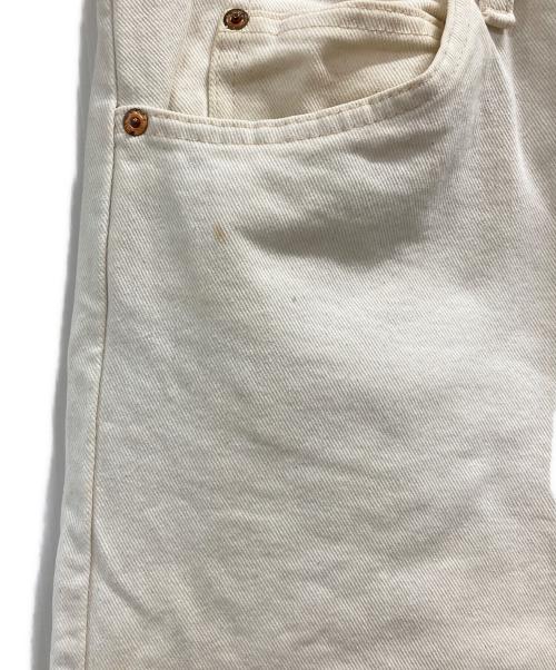 LEVI'S（リーバイス）LEVI'S (リーバイス) アイボリーデニムパンツ アイボリー サイズ:W32×L34の古着・服飾アイテム