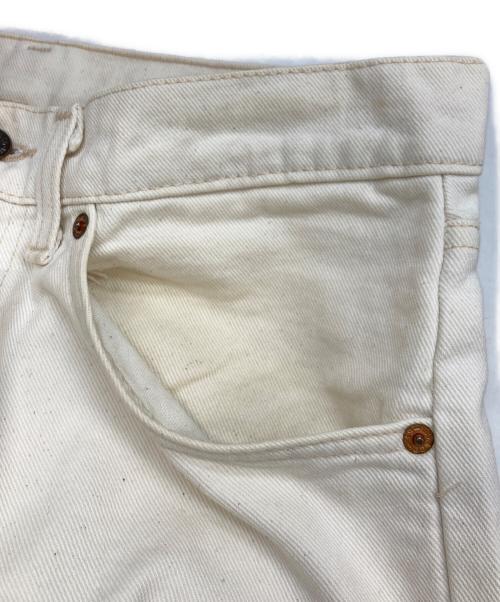 LEVI'S（リーバイス）LEVI'S (リーバイス) アイボリーデニムパンツ アイボリー サイズ:W32×L34の古着・服飾アイテム
