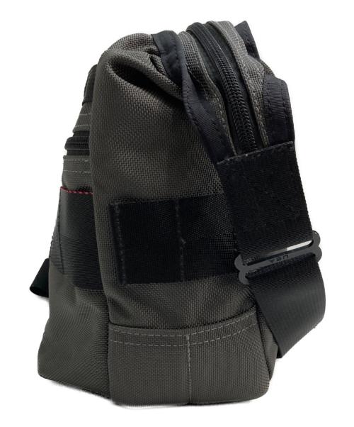 BRIEFING（ブリーフィング）BRIEFING (ブリーフィング) DAY TRIPPER／ショルダーバッグ グレーの古着・服飾アイテム