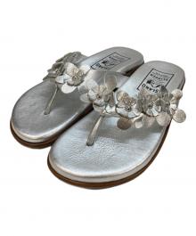ISLAND SLIPPER（アイランドスリッパ）の古着「フラワー装飾ビーチサンダル」｜シルバー