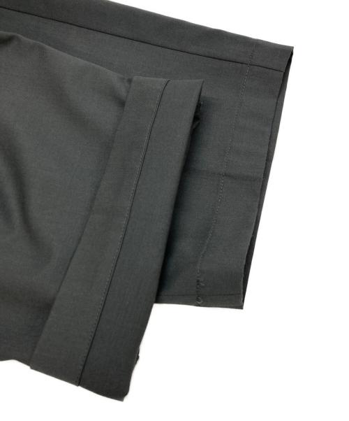 GOLDWIN（ゴールドウイン）GOLDWIN (ゴールドウイン) One Tuck Wool Pants グレー サイズ:2 未使用品の古着・服飾アイテム