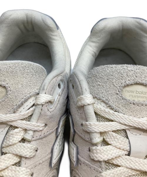 NEW BALANCE（ニューバランス）NEW BALANCE (ニューバランス) 2002R アイボリー サイズ:27.5の古着・服飾アイテム