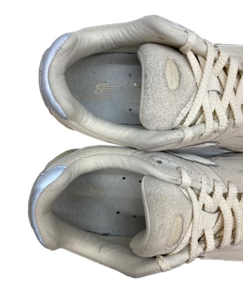 NEW BALANCE（ニューバランス）NEW BALANCE (ニューバランス) 2002R アイボリー サイズ:27.5の古着・服飾アイテム