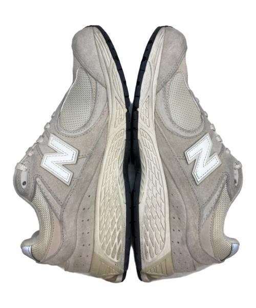 NEW BALANCE（ニューバランス）NEW BALANCE (ニューバランス) 2002R アイボリー サイズ:27.5の古着・服飾アイテム