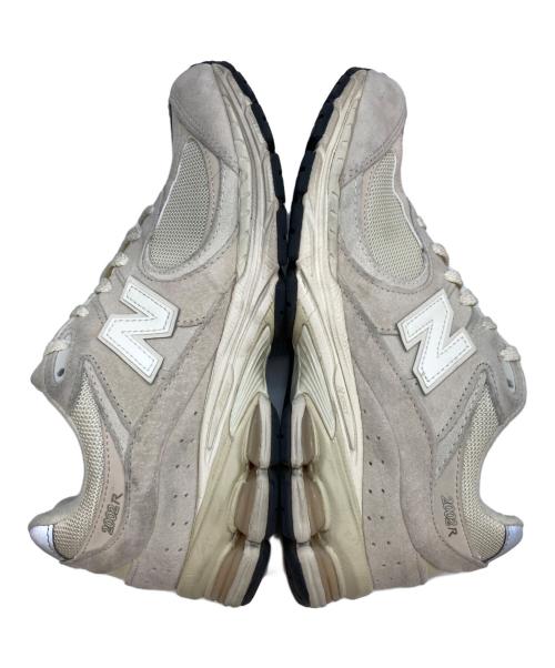 NEW BALANCE（ニューバランス）NEW BALANCE (ニューバランス) 2002R アイボリー サイズ:27.5の古着・服飾アイテム