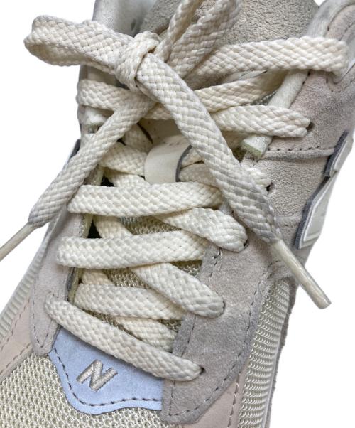 NEW BALANCE（ニューバランス）NEW BALANCE (ニューバランス) 2002R アイボリー サイズ:27.5の古着・服飾アイテム