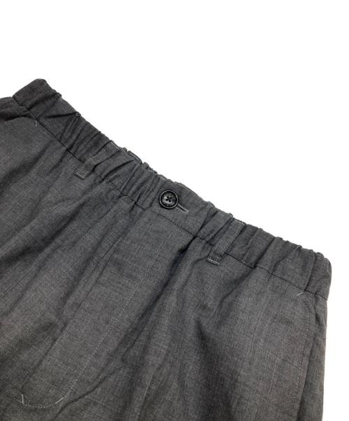 FARAH（ファーラー）FARAH (ファーラー) Easy Tapered Pants グレー サイズ:L 未使用品の古着・服飾アイテム