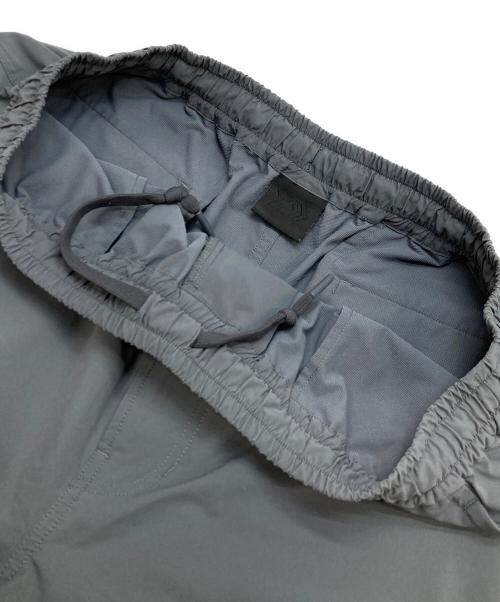 DAIWA PIER39（ダイワ ピア39）DAIWA PIER39 (ダイワ ピア39) TECH 6POCKET SHORTS グレー サイズ:XLの古着・服飾アイテム