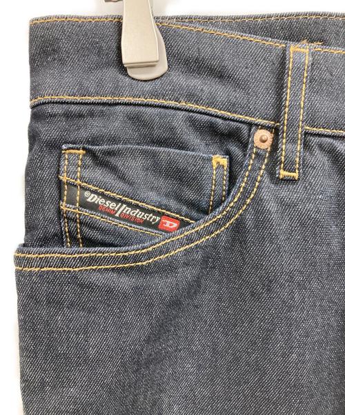 DIESEL（ディーゼル）DIESEL (ディーゼル) デニムパンツ インディゴ サイズ:W29の古着・服飾アイテム