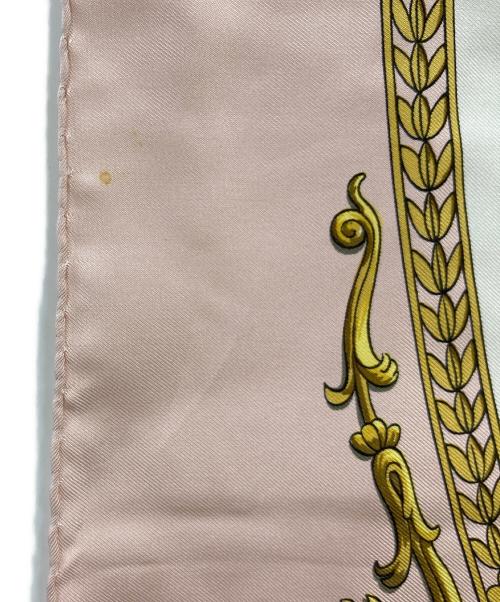 HERMES（エルメス）HERMES (エルメス) カレ 90 LA PROMENADE DE LONGCHAMPS ホワイト×ピンクの古着・服飾アイテム