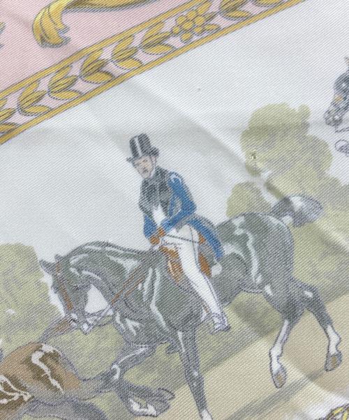HERMES（エルメス）HERMES (エルメス) カレ 90 LA PROMENADE DE LONGCHAMPS ホワイト×ピンクの古着・服飾アイテム