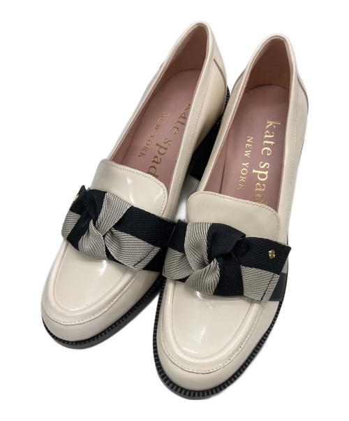 Kate Spade（ケイトスペード）Kate Spade (ケイトスペード) レアンドラ ローファー ベージュ サイズ:７Bの古着・服飾アイテム