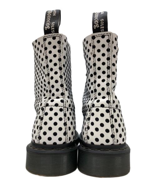Dr.Martens（ドクターマーチン）Dr.Martens (ドクターマーチン) ドット8ホールブーツ ホワイト サイズ:UK6 1/2の古着・服飾アイテム