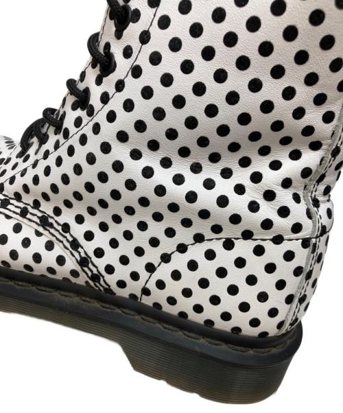 Dr.Martens（ドクターマーチン）Dr.Martens (ドクターマーチン) ドット8ホールブーツ ホワイト サイズ:UK6 1/2の古着・服飾アイテム