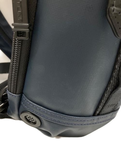 TUMI（トゥミ）TUMI (トゥミ) ALPHA BRAVO 「ナイト」スリング ネイビーの古着・服飾アイテム