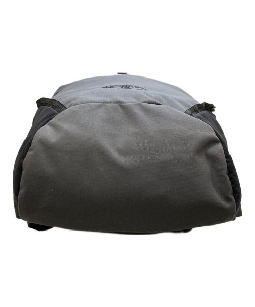 PAAGO WORKS（パーゴワークス）PAAGO WORKS (パーゴワークス) BUDDY 16 リュック グレーの古着・服飾アイテム
