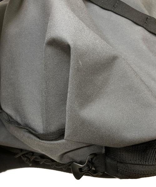 PAAGO WORKS（パーゴワークス）PAAGO WORKS (パーゴワークス) BUDDY 16 リュック グレーの古着・服飾アイテム