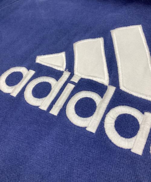 adidas（アディダス）adidas (アディダス) センターロゴ刺繍スウェット ホワイト×ネイビー サイズ:Mの古着・服飾アイテム