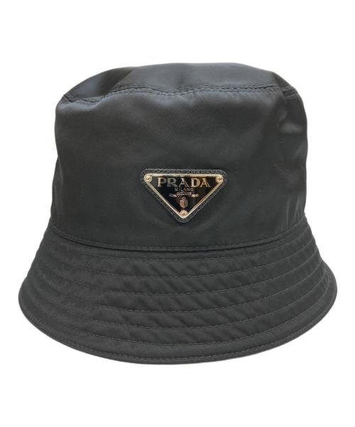 PRADA（プラダ）PRADA (プラダ) RE NYLON 三角ロゴプレートナイロンバケットハット ブラック サイズ:Lの古着・服飾アイテム