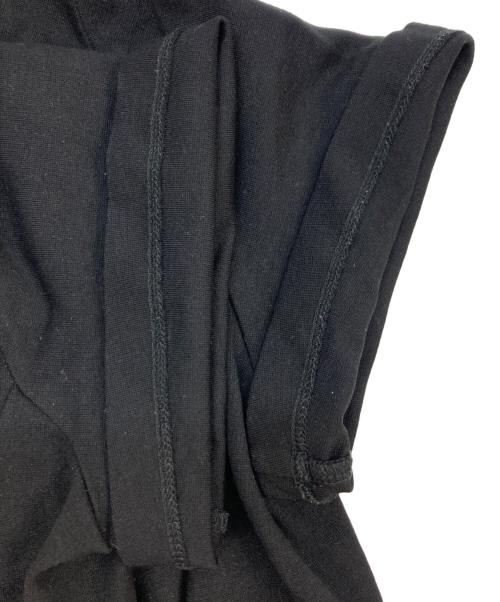 MM6 Maison Margiela（エムエムシックスメゾンマルジェラ）MM6 Maison Margiela (エムエムシックスメゾンマルジェラ) デザインUネックワンピース ブラック サイズ:不明(実寸参照)の古着・服飾アイテム