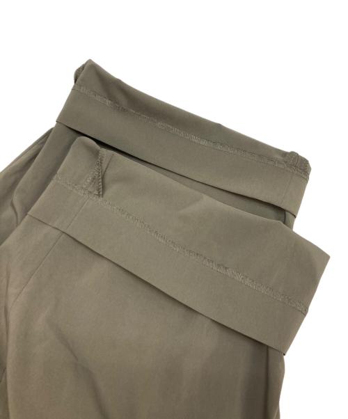 journal standard L'essage（ジャーナルスタンダード レサージュ）journal standard L'essage (ジャーナルスタンダード レサージュ) WATER REPELLENT/UVタックパンツ グレー サイズ:38 未使用品の古着・服飾アイテム