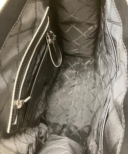MICHAEL KORS（マイケルコース）MICHAEL KORS (マイケルコース) Bay Large Woven Canvas Tote Bag ホワイト×ブラックの古着・服飾アイテム