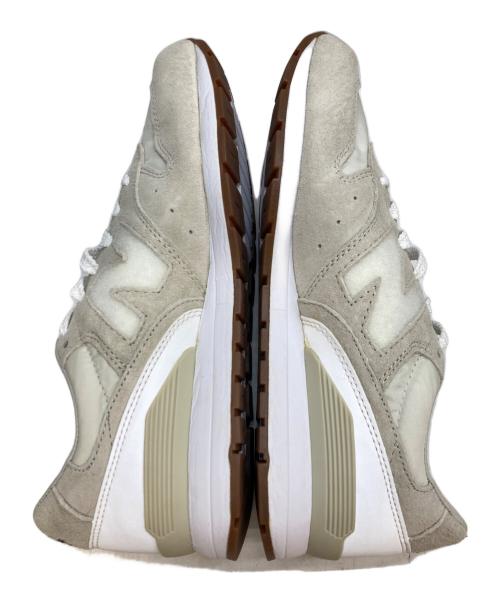 NEW BALANCE（ニューバランス）NEW BALANCE (ニューバランス) JOURNAL STANDARD (ジャーナルスタンダード) 別注MRL996JS ベージュ サイズ:25.5の古着・服飾アイテム