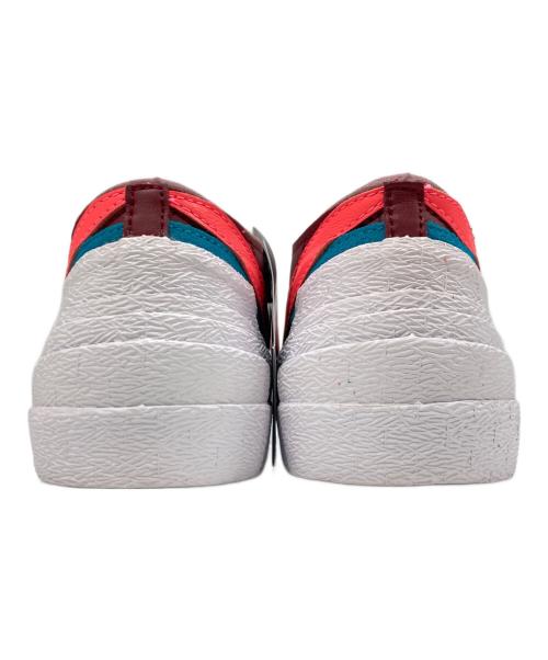 NIKE（ナイキ）NIKE (ナイキ) sacai (サカイ) KAWS (カウズ) Blazer Low バーガンディー サイズ:26 未使用品の古着・服飾アイテム