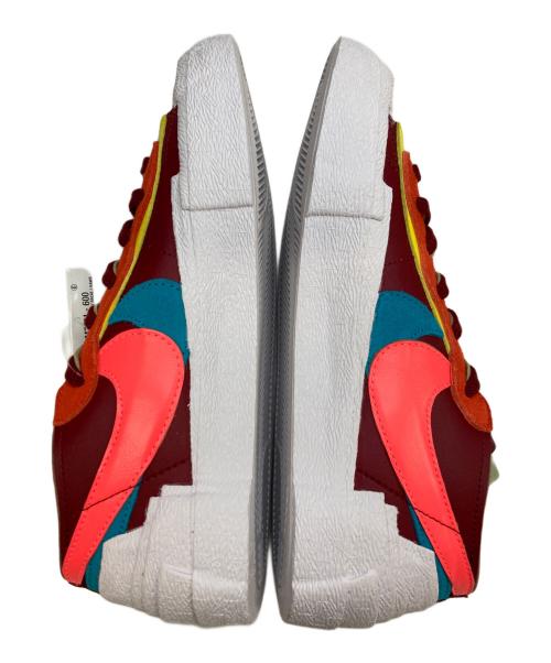 NIKE（ナイキ）NIKE (ナイキ) sacai (サカイ) KAWS (カウズ) Blazer Low バーガンディー サイズ:26 未使用品の古着・服飾アイテム