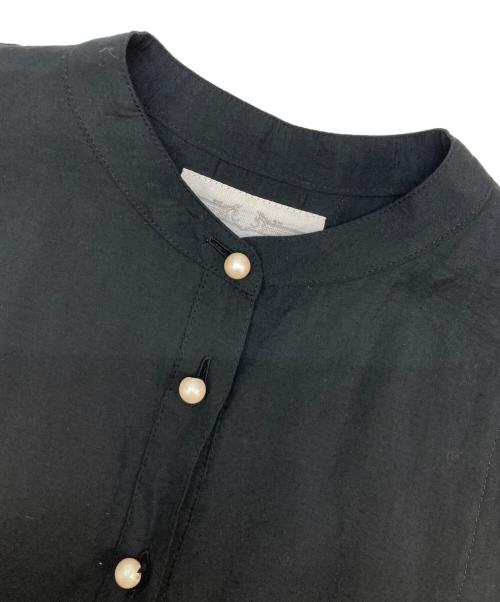 BEARDSLEY（ビアズリー）BEARDSLEY (ビアズリー) パールボタンブラウス ブラック サイズ:FREEの古着・服飾アイテム