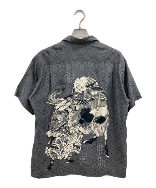 Sun Surf（サンサーフ）Sun Surf (サンサーフ) 葛飾北斎 (カツシカホクサイ) SPECIAL EDITION “画本武蔵鐙” アロハシャツ グレー サイズ:Lの古着・服飾アイテム