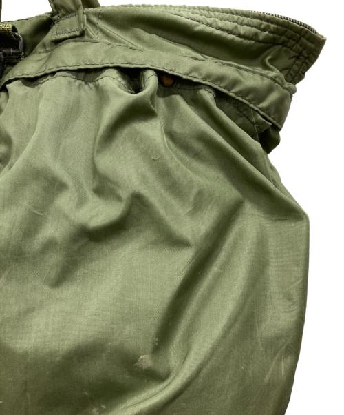 US ARMY（ユーエスアーミー）US ARMY (ユーエスアーミー) 90sHelmet Bag カーキの古着・服飾アイテム