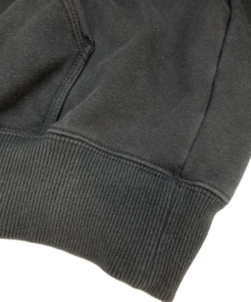 CarHartt（カーハート）CarHartt (カーハート) 刺繍フェードパーカー ブラック サイズ:XLの古着・服飾アイテム