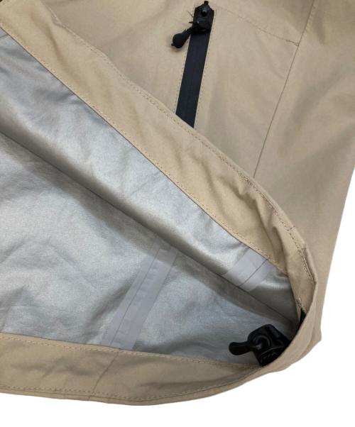 PHENIX（フェニックス）PHENIX (フェニックス) GORE-TEX INFINIUM CLIMB JACKET ベージュ×ブラック サイズ:Sの古着・服飾アイテム
