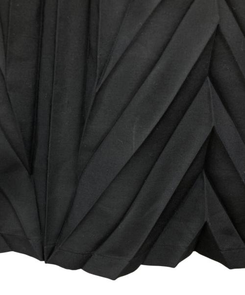ISSEY MIYAKE（イッセイミヤケ）ISSEY MIYAKE (イッセイミヤケ) プリーツスカート ブラック サイズ:不明(実寸参照)の古着・服飾アイテム