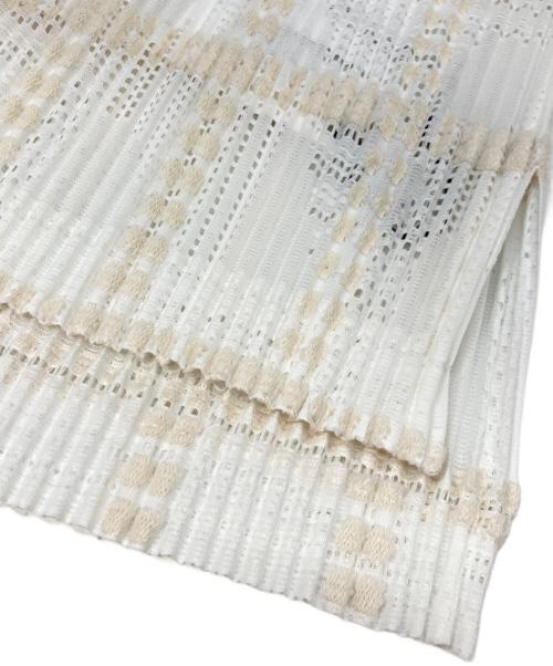 HOMME PLISSE ISSEY MIYAKE（オム プリッセ イッセイ ミヤケ）HOMME PLISSE ISSEY MIYAKE (オム プリッセ イッセイ ミヤケ) LACE GRID PLEATS ベージュ×ホワイト サイズ:3の古着・服飾アイテム