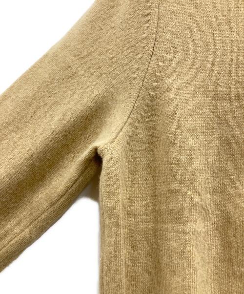 PLAY COMME des GARCONS（プレイコムデギャルソン）PLAY COMME des GARCONS (プレイコムデギャルソン) ハートロゴウールカーディガン ベージュ サイズ:Lの古着・服飾アイテム