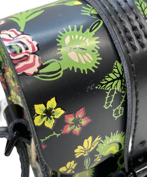 Dr.Martens（ドクターマーチン）Dr.Martens (ドクターマーチン) 花柄ミニサッチェルバッグ ブラックの古着・服飾アイテム