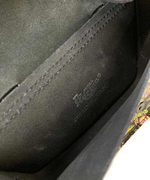 Dr.Martens（ドクターマーチン）Dr.Martens (ドクターマーチン) 花柄ミニサッチェルバッグ ブラックの古着・服飾アイテム
