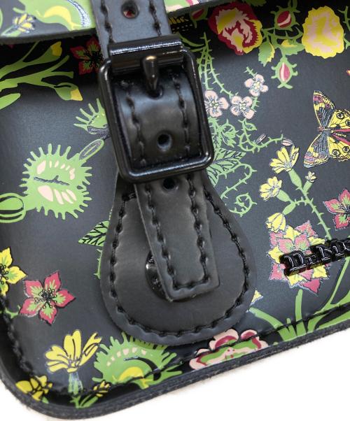 Dr.Martens（ドクターマーチン）Dr.Martens (ドクターマーチン) 花柄ミニサッチェルバッグ ブラックの古着・服飾アイテム