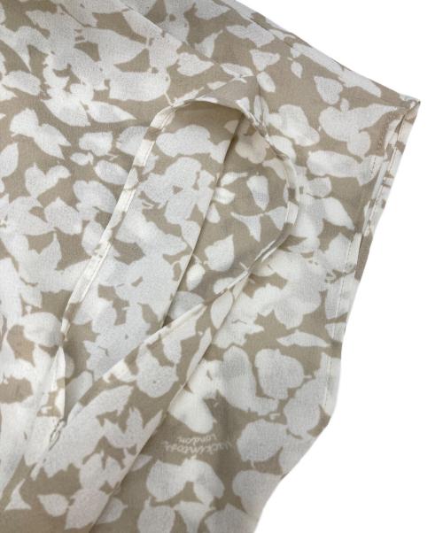 MACKINTOSH LONDON（マッキントッシュ ロンドン）MACKINTOSH LONDON (マッキントッシュ ロンドン) シルエットフラワーワンピース ベージュ サイズ:38の古着・服飾アイテム