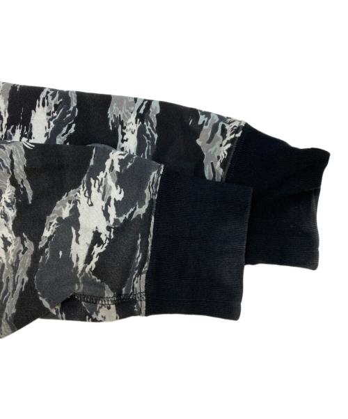 A BATHING APE（アベイシングエイプ）A BATHING APE (アベイシングエイプ) BAPE Palm Tree Camo Relaxed Fit Shark Full Zip Hoodie ホワイト×ブラック サイズ:Mの古着・服飾アイテム