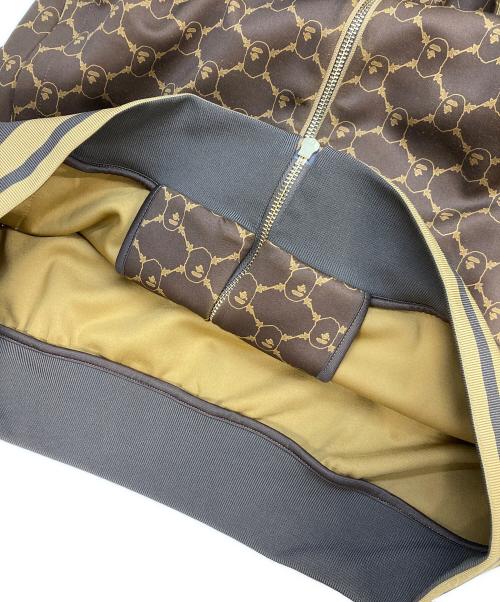 A BATHING APE（アベイシングエイプ）A BATHING APE (アベイシングエイプ) COLLEGE MONOGRAM LOGO RELAXED FIT TRACK JACKET ブラウン サイズ:Lの古着・服飾アイテム