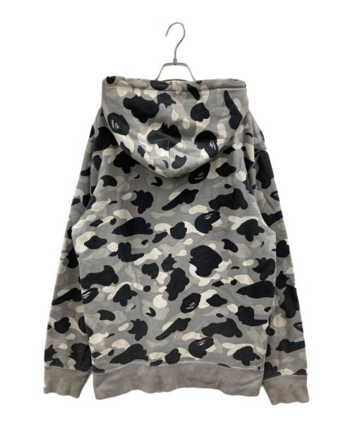 A BATHING APE（アベイシングエイプ）A BATHING APE (アベイシングエイプ) カモ柄パーカー グレー サイズ:XLの古着・服飾アイテム