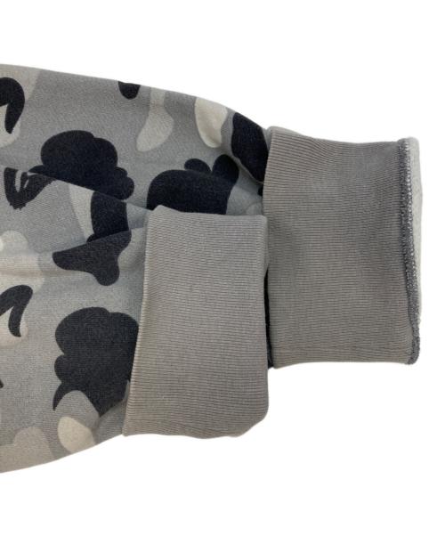 A BATHING APE（アベイシングエイプ）A BATHING APE (アベイシングエイプ) カモ柄パーカー グレー サイズ:XLの古着・服飾アイテム