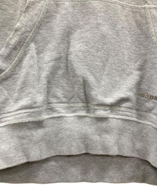 DSQUARED2（ディースクエアード）DSQUARED2 (ディースクエアード) 襟カットオフプルオーバーパーカー グレー サイズ:XLの古着・服飾アイテム