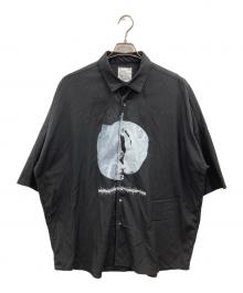 SHAREEF（シャリーフ）の古着「22SS ABSTRACT APPLE SS SHIRT」｜ブラック